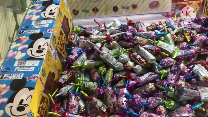100円3回のお菓子の大量の山を狙う！【クレーンゲーム攻略】