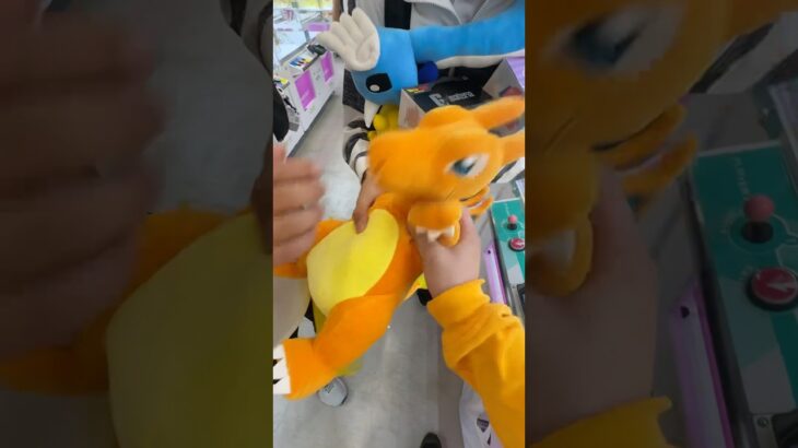 【感動サプライズ】子供達にゲームセンターで景品を代わりに取ってあげてます！　#クレーンゲーム #ゲームセンター #ufoキャッチャー