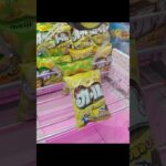万代書店山梨本店のクレーンゲームでスッパイマンとカールの景品をダブルゲット #shorts