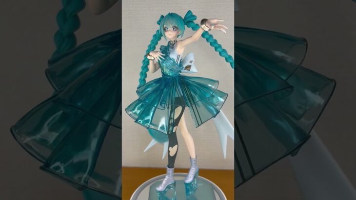 10/28登場 初音ミク BANPRESTO EVOLVE Clearluxe-EmeraldGem-フィギュア 重心・開封情報