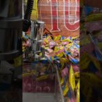 【クレーンゲーム】土日の昼すぎに行ったのに、なぜか景品が山盛り #ラウンドワン #short #shorts #モーリーファンタジ #10円キャッチャー #gigo #ナムコ #お菓子 #ラムネ