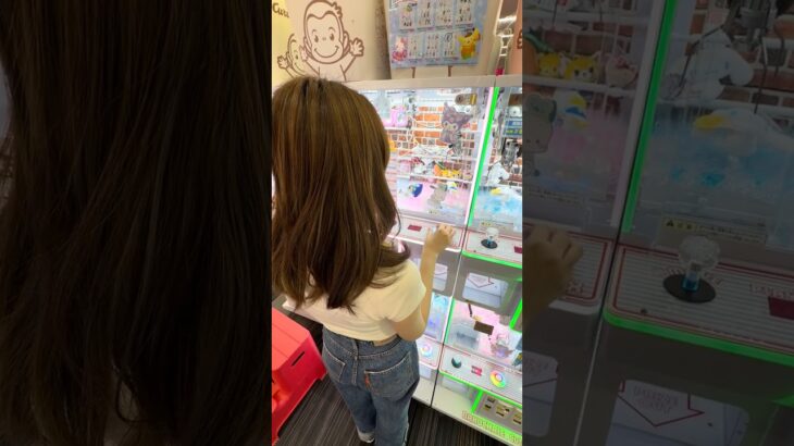 女子高生に大人気な景品を狙ったら… #クレーンゲーム #ufoキャッチャー #ぬいぐるみ #サンリオ