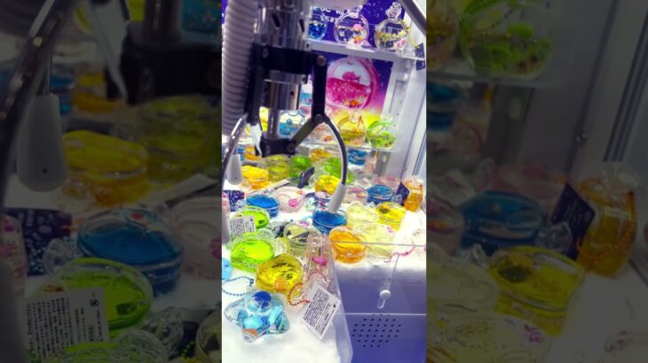 #クレーンゲーム#アクリルチャーム#ゲーム#可愛い#ゆらゆら#昭和女#レトロ#コイン#貯金#vendingmachine#game