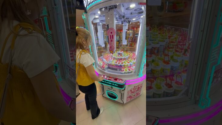 UFOキャッチャーで景品ゲットに挑戦！🧸🔥果たして無事に取れるのか！？最後まで見逃さないでね😳#UFOキャッチャー #クレーンゲーム #ゲームセンター #ゲーセン #景品ゲット #神引き