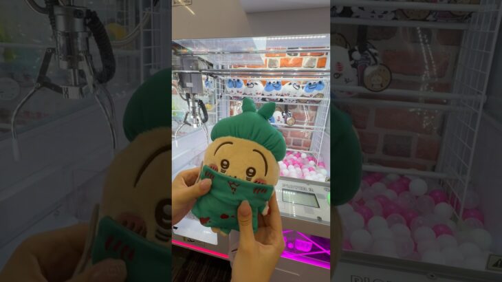 女性に大人気なちいかわ景品を狙おうとしたら… #クレーンゲーム #ufoキャッチャー #ぬいぐるみ #ちいかわ